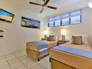 2 chambres, fer et planche à repasser, lit parapluie, Wi-Fi gratuit