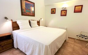 1 chambre, fer et planche à repasser, Wi-Fi gratuit