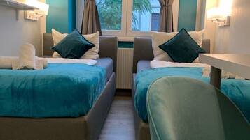 Desk, laptop workspace, soundproofing, free WiFi