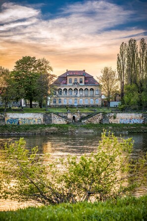 Street view - ORCA Hotel am Elbschloss (Dresden)