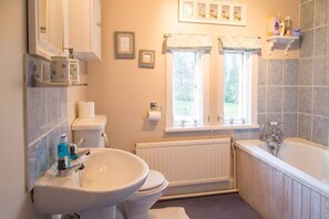 Bathroom - Pinetum Lodge (Gloucester)