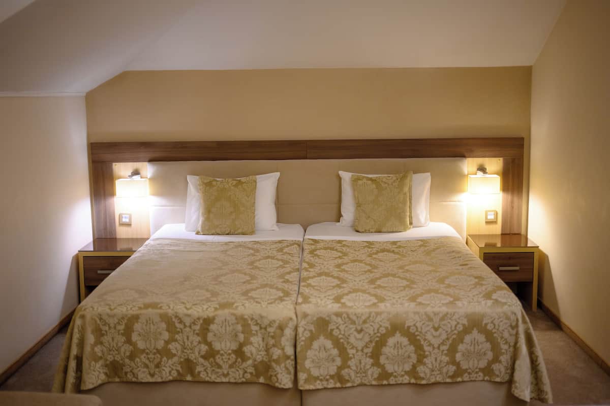 Superior Double or Twin Room - Annex | Minibar, safe på rommet, individuelt dekorert og individuelt innredet