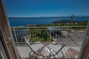 Appartement, 2 chambres | Balcon