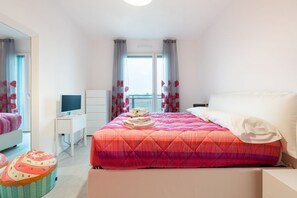 1 bedroom, WiFi - GuestHost - Bright apartment included in a building of very recent construction (Milano)