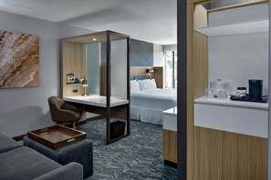 Desk, laptop workspace, blackout curtains, iron/ironing board - SpringHill Suites by Marriott Hilton Head Island (Hilton Head Island)