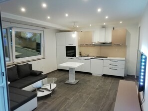 Private kitchen - Holiday House Linda (Crikvenica)