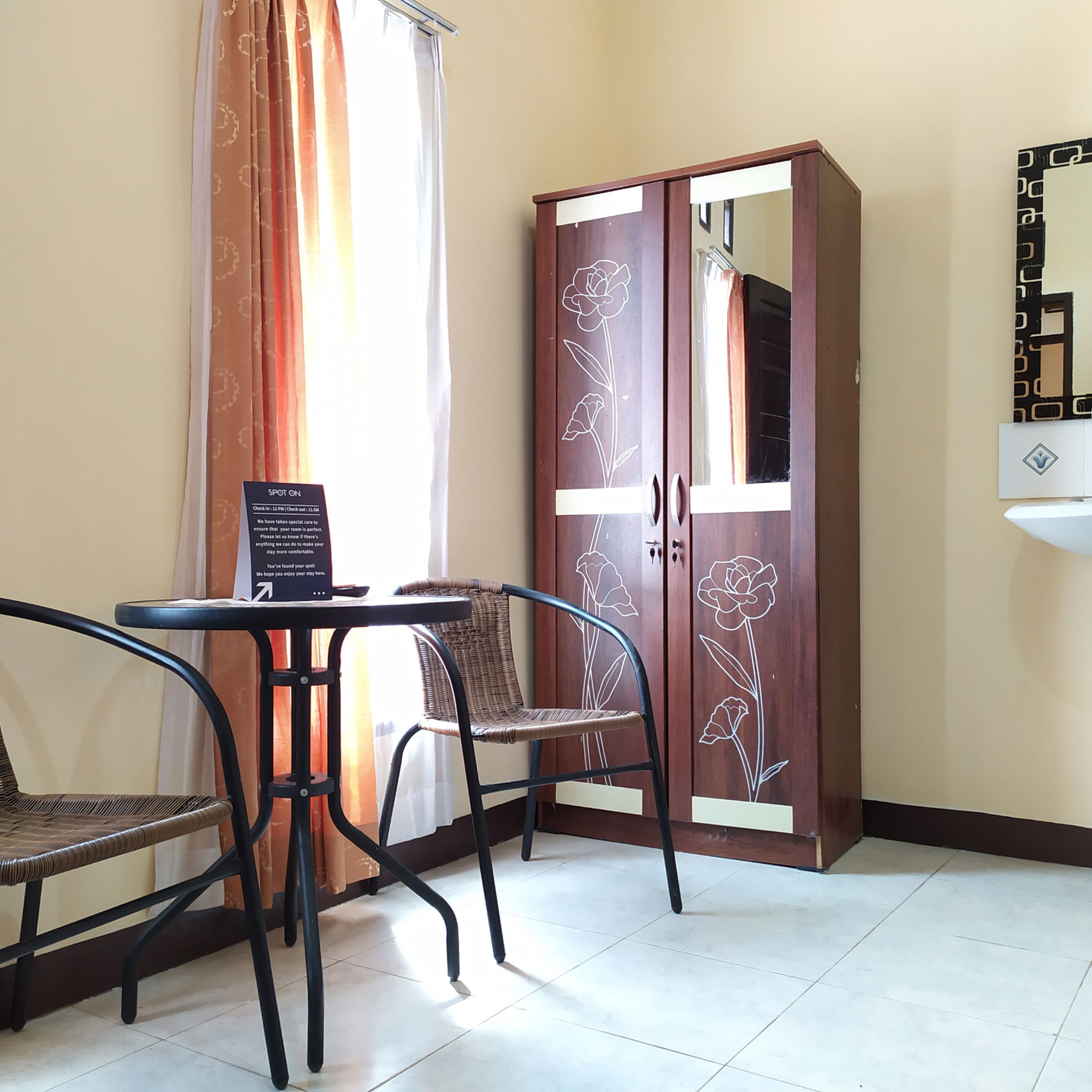 Foto - SPOT ON 1990 Pondok Ripuji