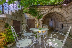 Courtyard - Villa Ivana 1903 (Crikvenica)
