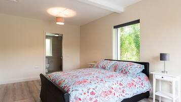 Superior Villa | Individually decorated, individually furnished, blackout drapes