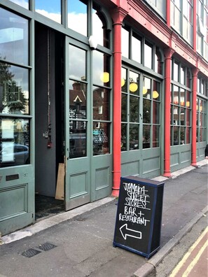 Exterior - Higgihaus at 3b Cheltenham Lane Bristol (Bristol)