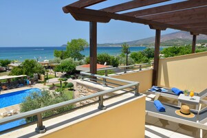 Executive Maisonette Sea View | Balcony view