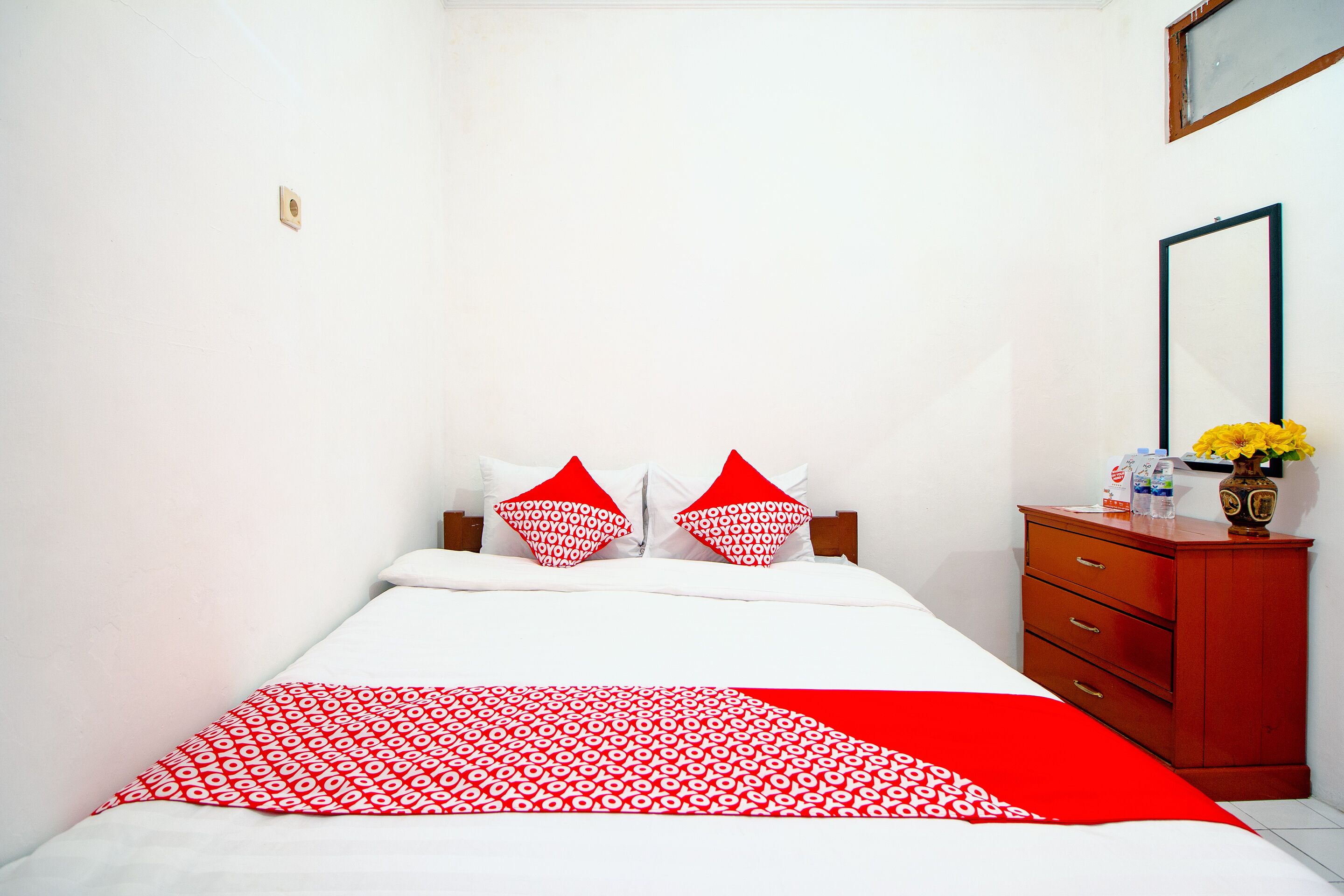 Photo - Super OYO 1788 House 24