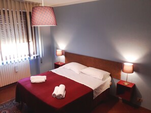 Rollaway beds, free WiFi - Marconi Affittacamere (Lucca)