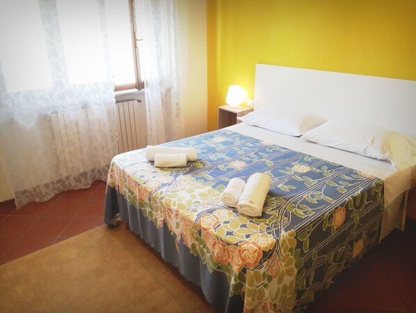 Rollaway beds, free WiFi - Marconi Affittacamere (Lucca)