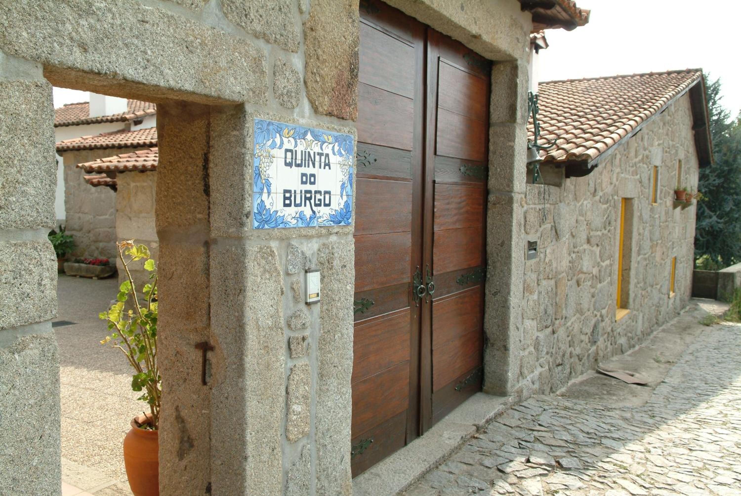 Ngoại thất