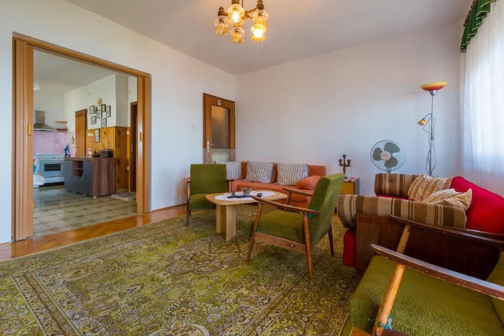 Appartement, 3 chambres | Salle de séjour