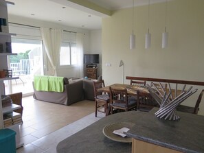 تلفزيون، مدفأة