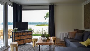 Téléviseur à écran plat