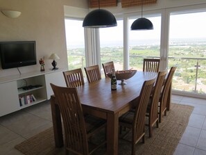 تناول الطعام