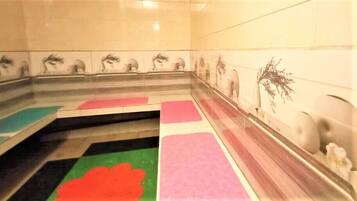Sauna, steam room, body treatments, aromatherapy, hot stone massages