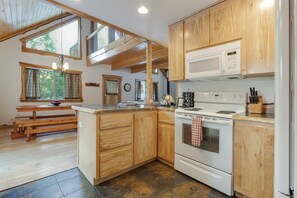 Cabin (Bear Hideaway) | Exterior