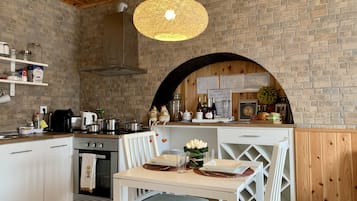 Priolo House - Villaverde Guest Houses | Living area | 42-inch LCD TV with digital channels, TV