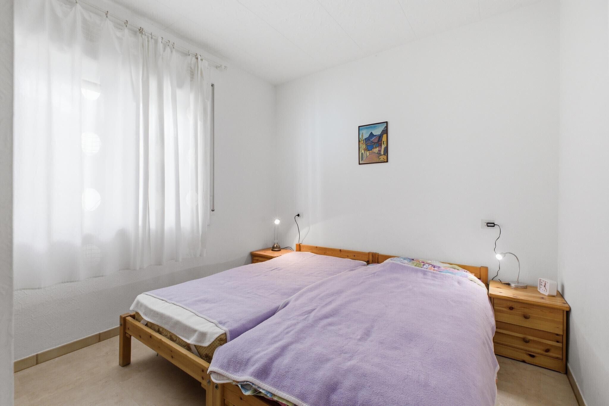 2 habitaciones, tabla de planchar con plancha y wifi gratis 