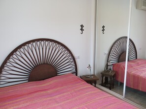 2 chambres, accès au Wi-Fi (inclus), literie fournie