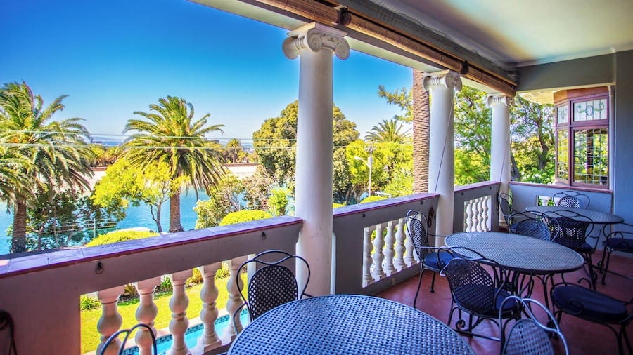 Cape Riviera Guesthouse