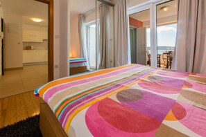 Departamento, 2 habitaciones, vista al mar | 2 habitaciones, wifi gratis y ropa de cama 