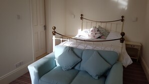 Double room-Superior-Ensuite with Shower-Sea View-room 3