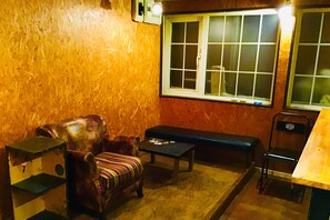 Living area - Youtei - Hostel (Rusutsu)