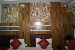 Deluxe Double Room | Soundproofing, rollaway beds, free WiFi, wheelchair access - Hotel Lord Krishna Palace (New Delhi)