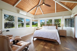4 bedrooms, iron/ironing board, travel cot, Internet - Pohaku Villa: Gorgeous Home w/AC, Pool, Relaxing Lanai Area & Garden Views (Princeville)