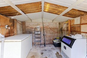 Interior - Manatee Oasis 4bed/3bath single family home with private pool & dockage located on the gulf side of Marathon (Marathon)