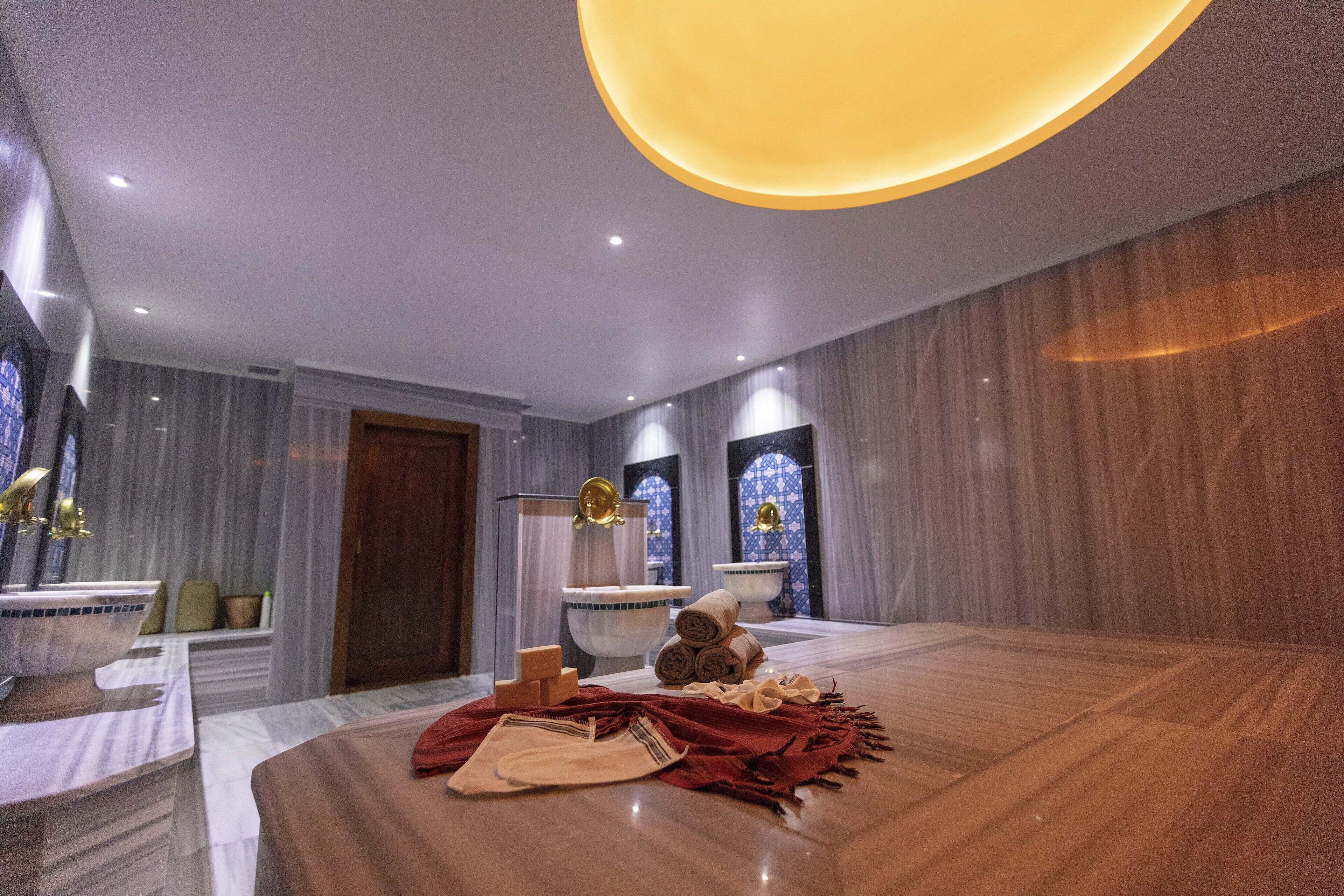 Couples treatment rooms, sauna, steam room, Turkish bath