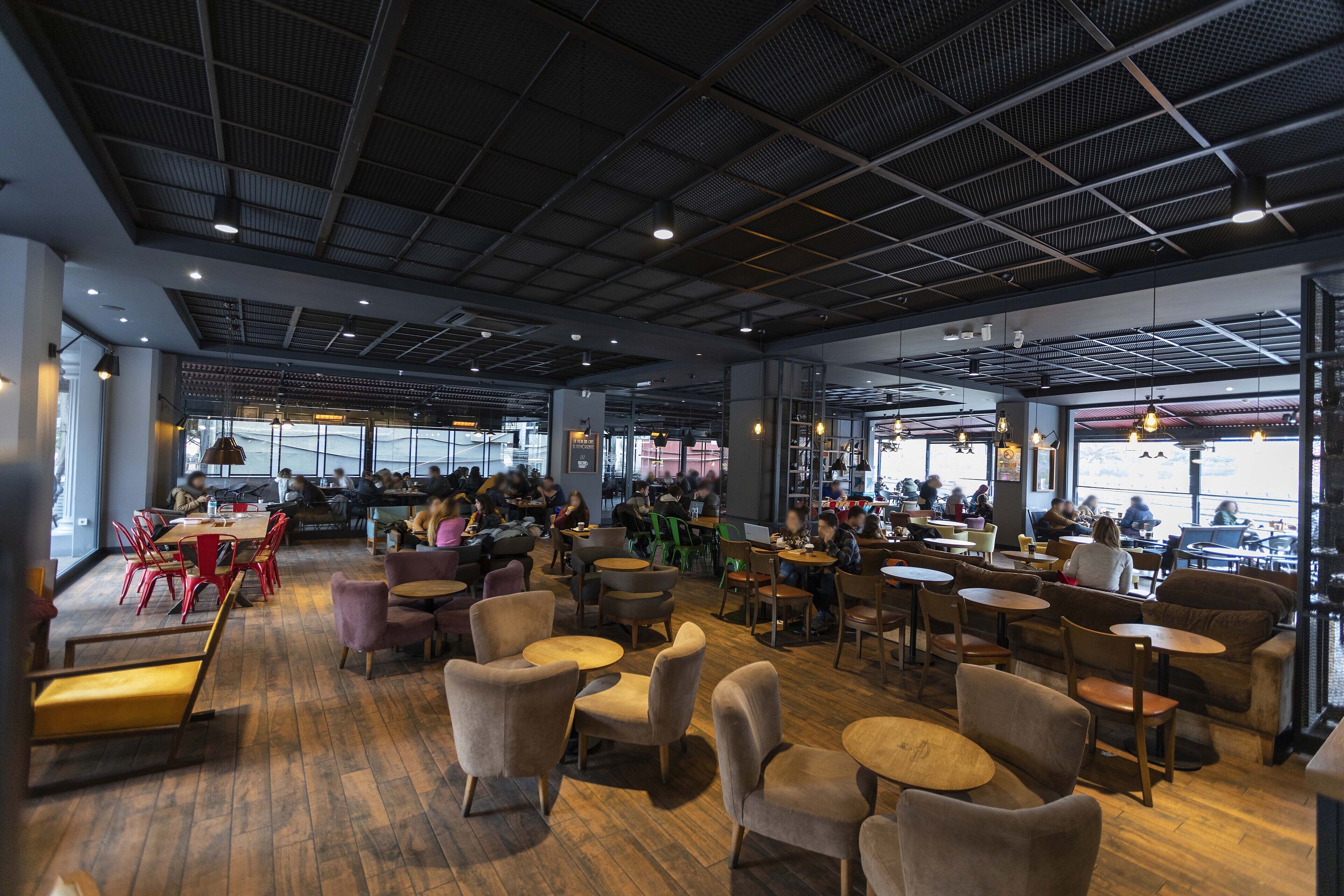 含每日外帶早餐