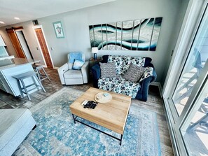 Condo, 2 Bedrooms | Living area