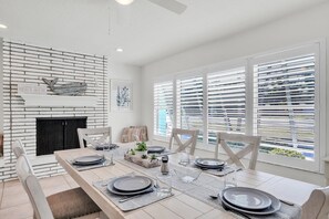 Casa, 3 habitaciones | Restaurantes