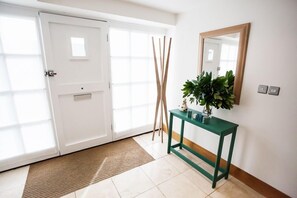 Cottage | Interior - Big Moo (Holyhead)