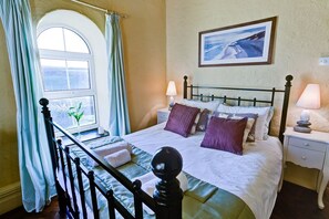 4 Schlafzimmer, Bügeleisen/Bügelbrett, Bettwäsche