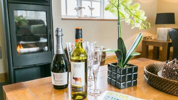 Cottage | Living area | LCD TV, fireplace