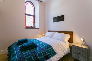 Cottage | 3 bedrooms, iron/ironing board, bed sheets