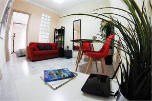 Apartment, 2 Bedrooms | Living area