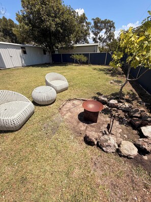 Property grounds - Vita a Mare | Family Coastal Retreat Jervis Bay (Old Erowal Bay)