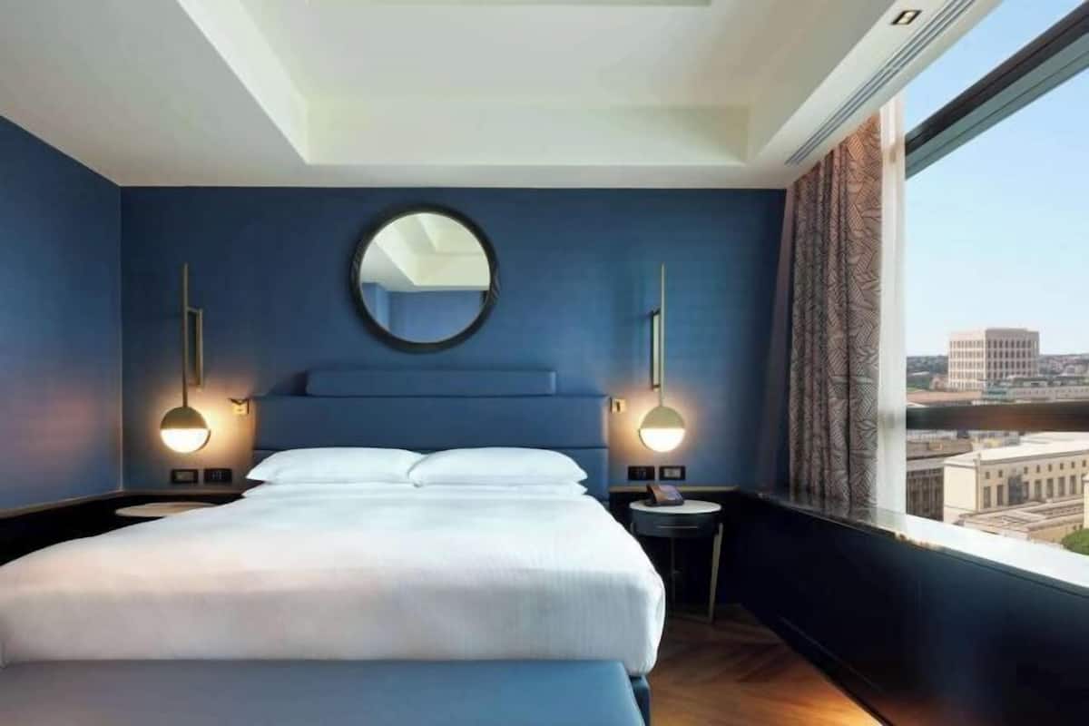 Minibar, in-room safe, soundproofing, iron/ironing board
