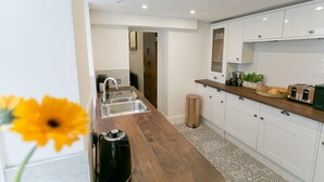 Townhome | Private kitchen | Coffee/tea maker, fridge, oven, dishwasher - Beau Townhouse (Beaumaris)