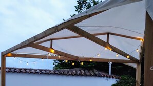Traditional Cottage | Terrace/patio