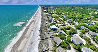Sea Chique | Ocean View Beach House with Private Pool and Hot Tub