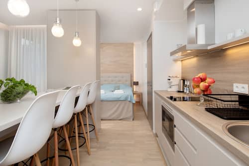 Smart Studio w/balcony, Rotermanni (2) | Cortinas blackout, wifi gratis y ropa de cama